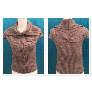 Swan Collection by s. Oliver Sweater Size 6